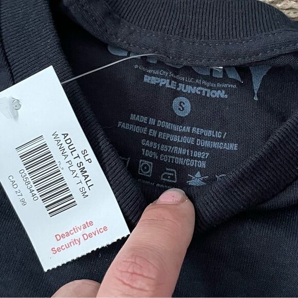 Spencer’s Ripple Junction black crewneck shortsleeve Chucky graphic tshirt small - Picture 2 of 3